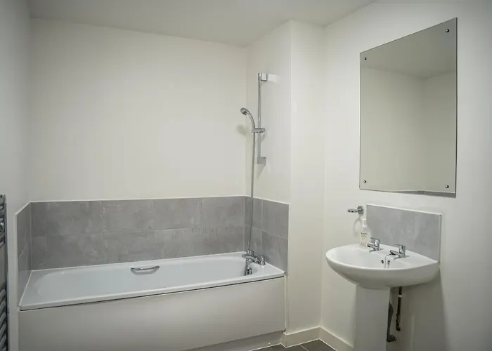 A Spacious 2 Bed With A River And Cascade View, Imaya Nights, M3 *