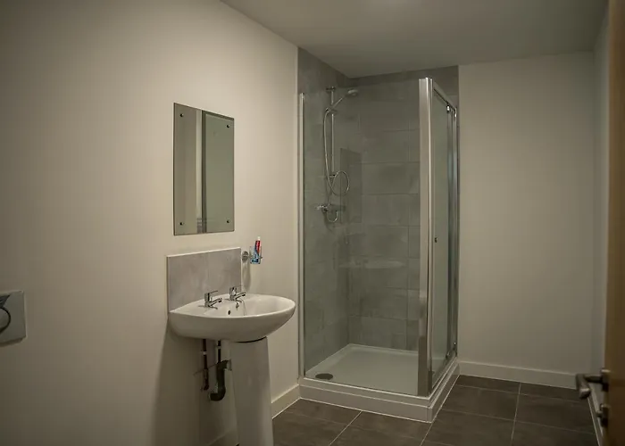 A Spacious 2 Bed With A River And Cascade View, Imaya Nights, M3