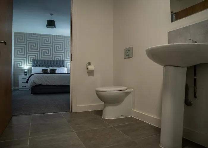 A Spacious 2 Bed With A River And Cascade View, Imaya Nights, M3 * 曼彻斯特