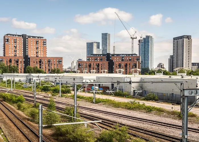 Stylish 2 Bed Flat * Manchester