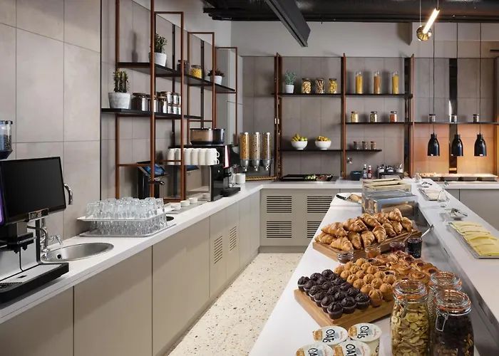 By Marriott Piccadilly فندق مانشستر