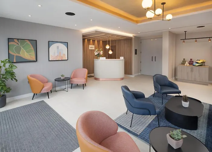 By Marriott Piccadilly فندق