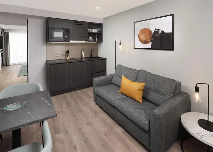 By Marriott Piccadilly 4* מנצ'סטר