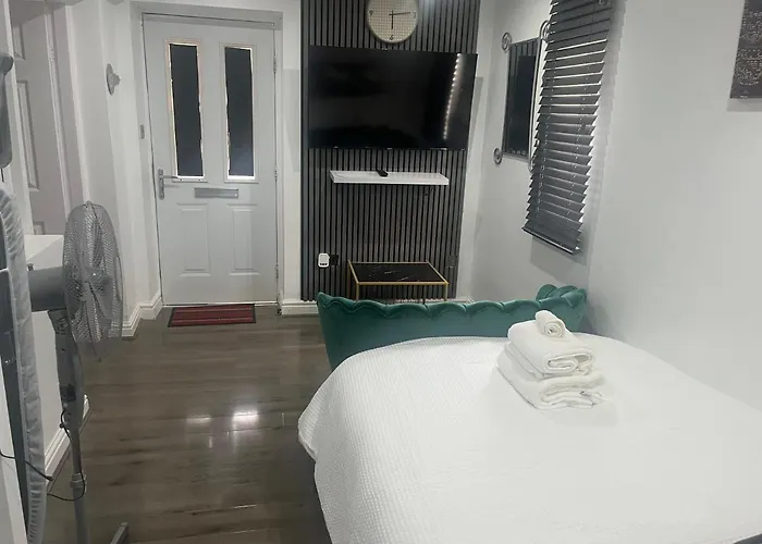 Daire Dynasty Manchester