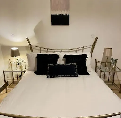 Beautiful Open Plan Living! 아파트