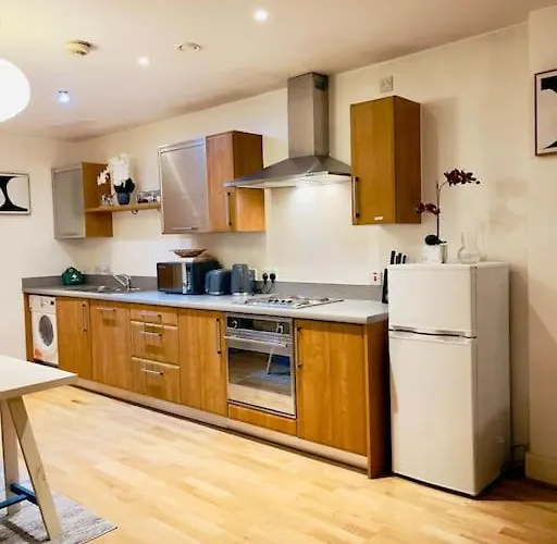 Beautiful Open Plan Living! 아파트