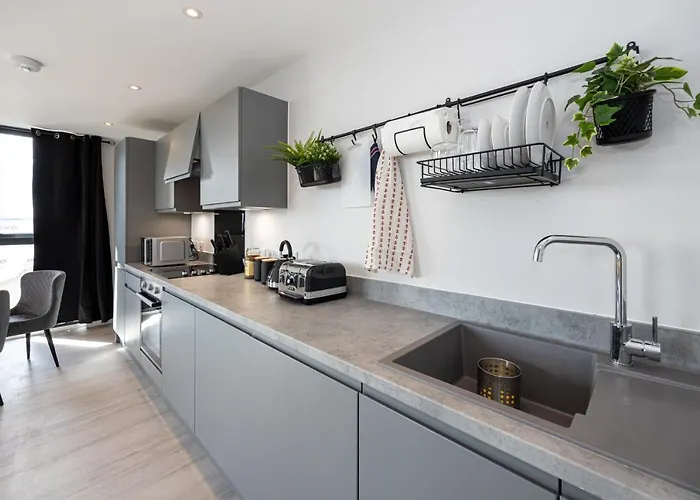 Contemporary 3 Bedrooms