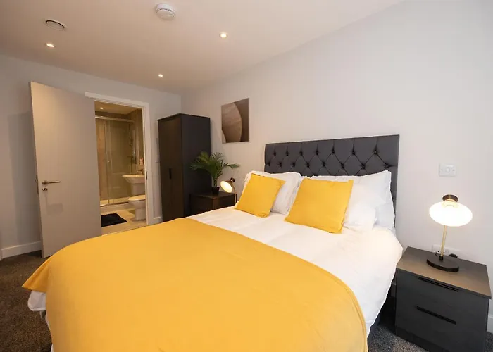 Contemporary 3 Bedrooms