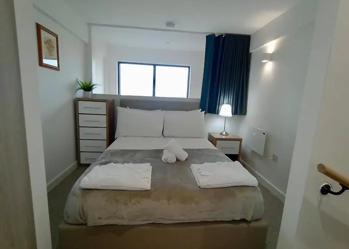 1 Bedroom Duplex In *