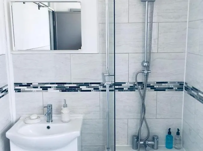 Elsham Gardens - Shared Facilities *