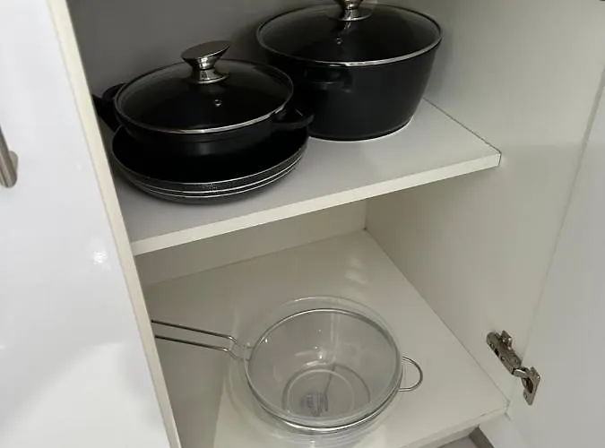 2 Bedroom Flat Close To City, Stadium And Coop Arena 아파트