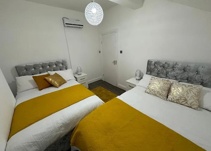 아파트 2 Bedroom Flat Close To City, Stadium And Coop Arena