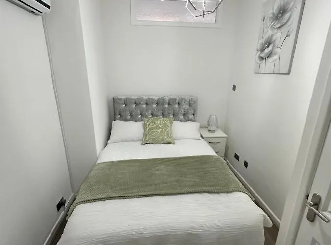 2 Bedroom Flat Close To City, Stadium And Coop Arena * 맨체스터