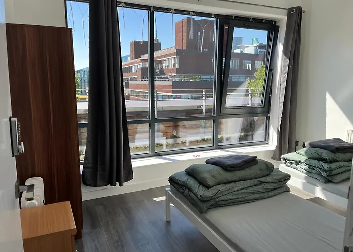 Luxury Penthouse Skyline Views Central Manchester