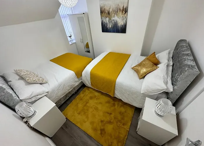 2 Bedroom Flat Close To City, Stadium And Coop Arena 맨체스터