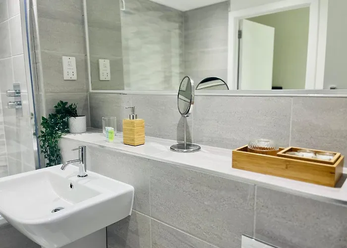 Apartmán Fully Furnished One Bed In Old Trafford *