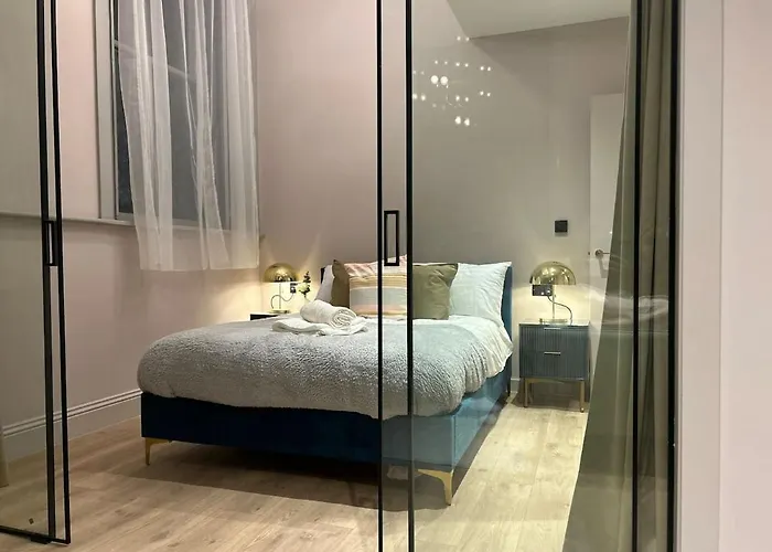 Bella Ruiz City Centre * Manchester