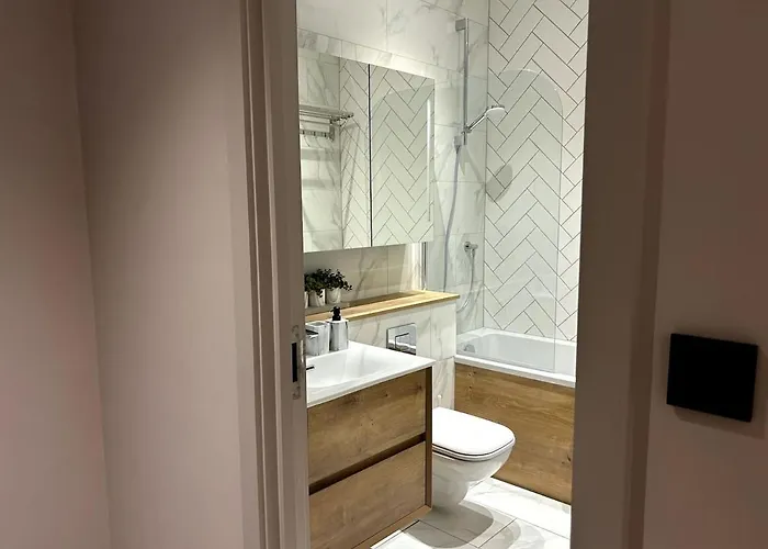 Bella Ruiz City Centre