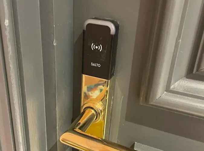 M1 Centre 3 Bed 3 Bath Luxe Penthouse Apartment Manchester