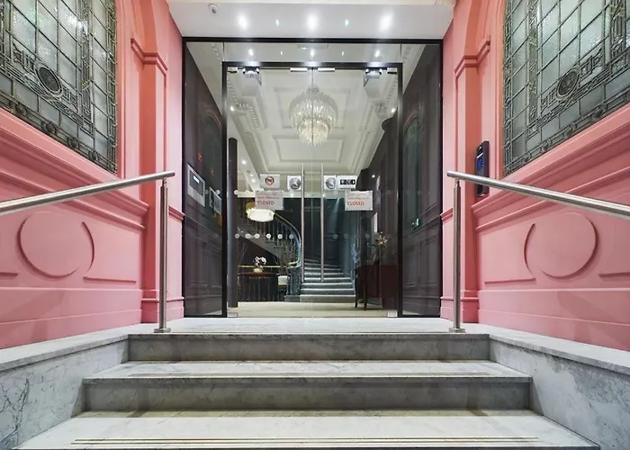 M1 Centre 3 Bed 3 Bath Luxe Penthouse Apartment Manchester