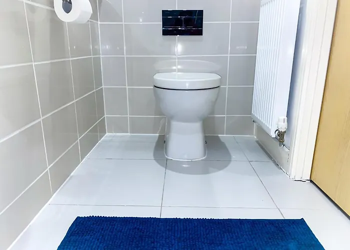 Bed & Breakfast Royal At Coop Live Etihad, Sports Manchester