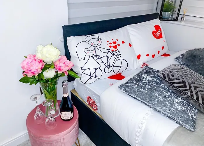 Royal At Coop Live Etihad, Sports Bed & Breakfast