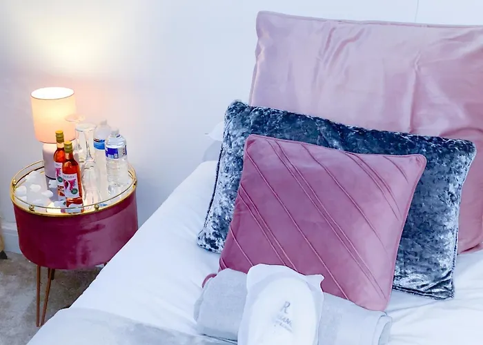 Bed & Breakfast Royal At Coop Live Etihad, Sports Manchester