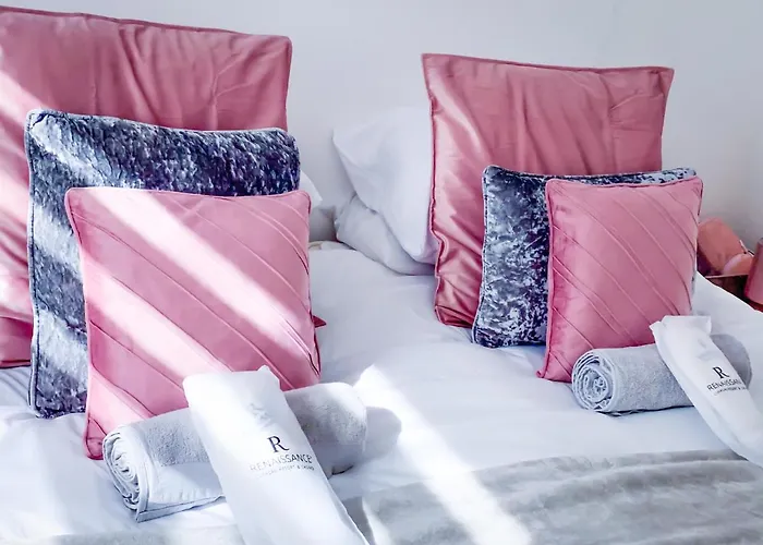 Royal At Coop Live Etihad, Sports Bed & Breakfast