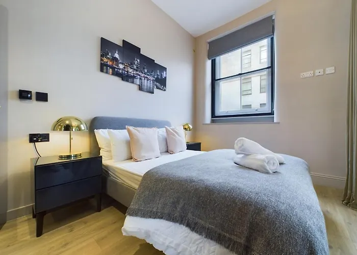 Classy 2bedroom Centre Apartment *