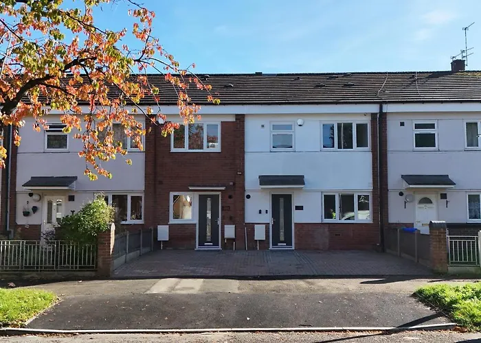 Exquisite 6 Bedroom Luxury *