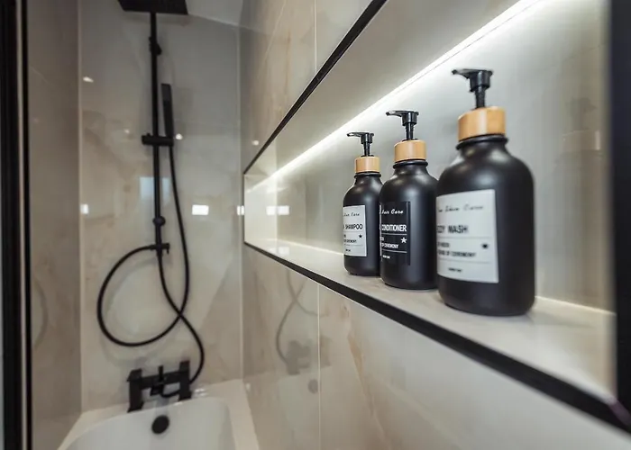 Exquisite 6 Bedroom Luxury