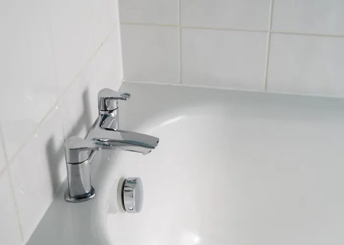 Serviced Northernnightzzz - The Gardens * Manchester