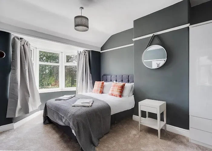 Charming 3bd Didsbury House *