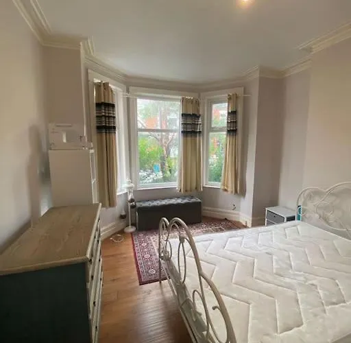 Delightful Victorian House Casa vacanze Manchester