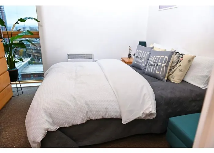 홈스테이 In A Flat *