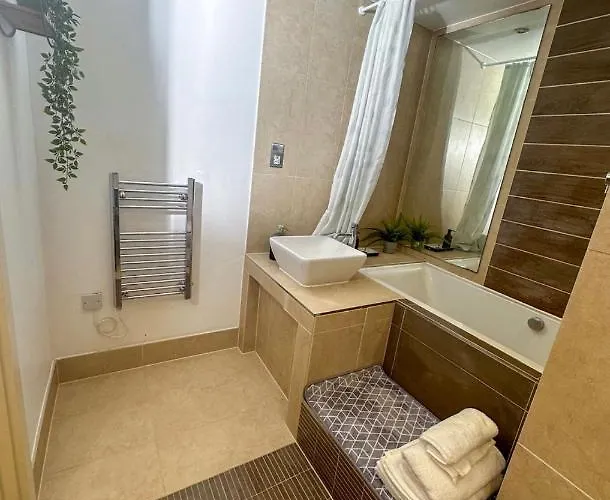 In A Flat 홈스테이 맨체스터