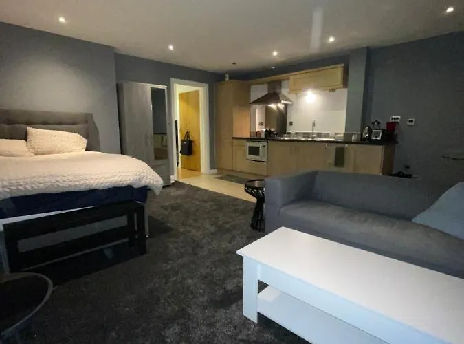 公寓 Old Trafford Cityview En-suite Apt *