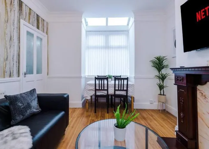 Spacious 4-bed House Dom wakacyjny