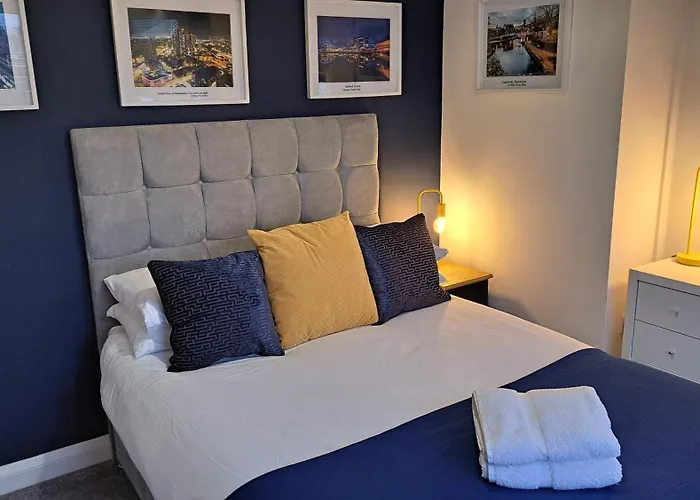 בית נופש The Heart - Cosy 3 Bedroom House With Double Driveway And Garden In *