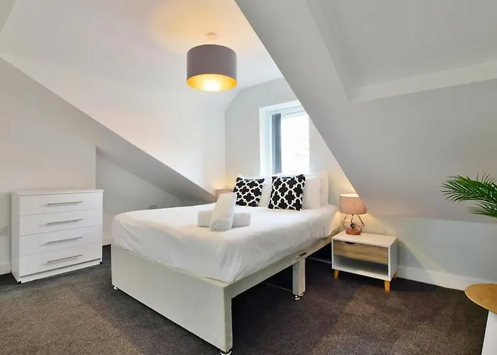 Appartement Free Parking - 1 Bedroom Salford Royal Sleeps 4 *
