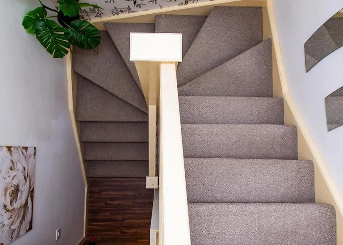 Luxury 3 King Bed Quayside Apartment *