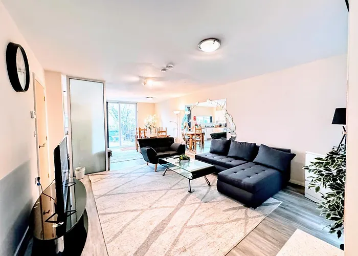 The Commonwealth House By Bevolve