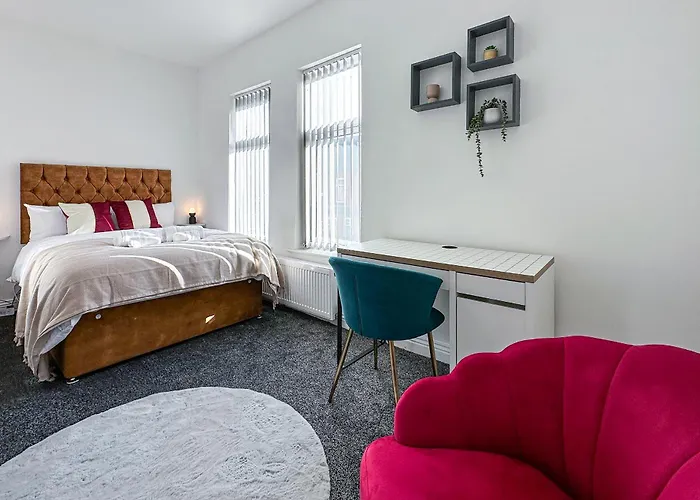 Ashfield Co-living - Private Self-cater Penzion Manchester