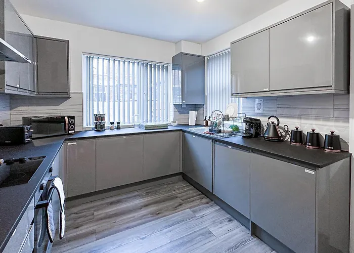 Ashfield Co-living - Private Self-cater Penzion