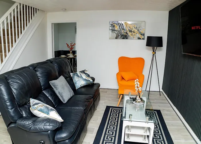 Dynasty - Alison Kelly Close * Manchester