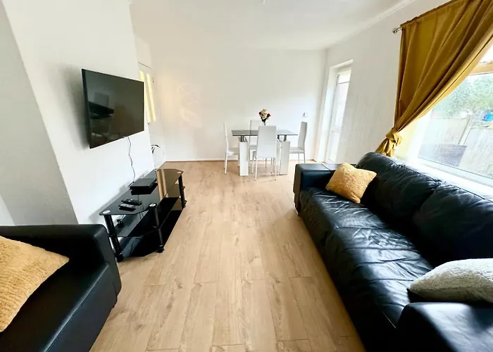 Сasa de vacaciones Cosy & Quiet House Close To Etihad And Centre *