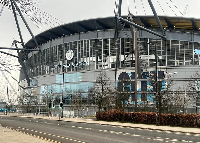 2 Bedroom Flat Close To City, Stadium And Coop Arena * 맨체스터