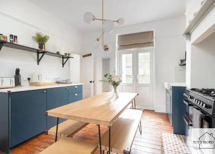 Elegant From Manchester