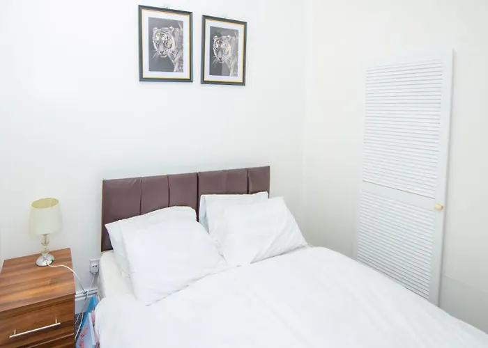 Lovely + Free Parking