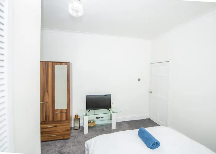 Lovely + Free Parking Hébergement de vacances *